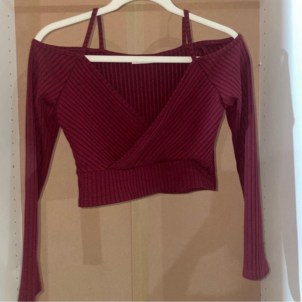 Maroon Red V-Neck Shoulder Cut Out Long Sleeve Crop Top